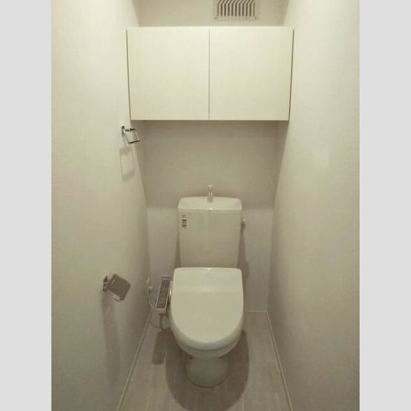 トイレ (温水洗浄便座)