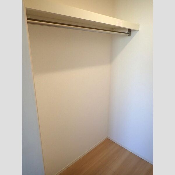 収納 (ウォークインクローゼット)