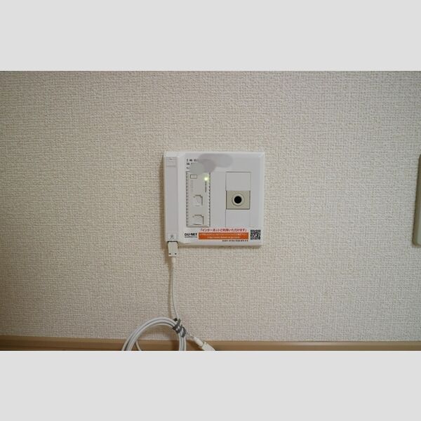 その他 (インターネット(ワイファイ))