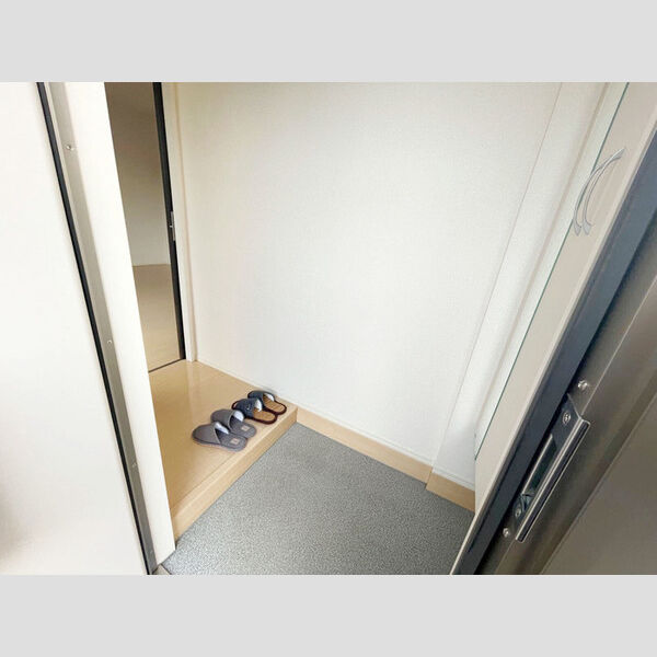 玄関 (玄関)