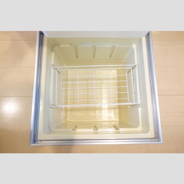 収納 (床下収納)