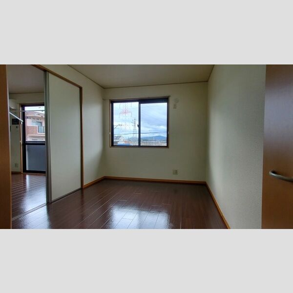 居室・リビング (洋室(バルコニー側))