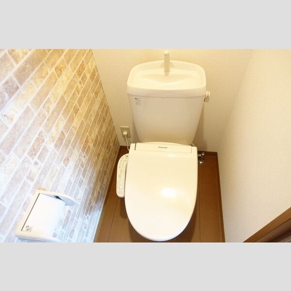 トイレ (温水洗浄暖房便座)