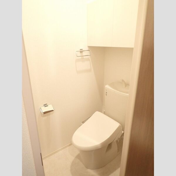 トイレ (温水洗浄暖房便座)