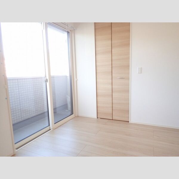 その他 (洋室(室内物干し有り))