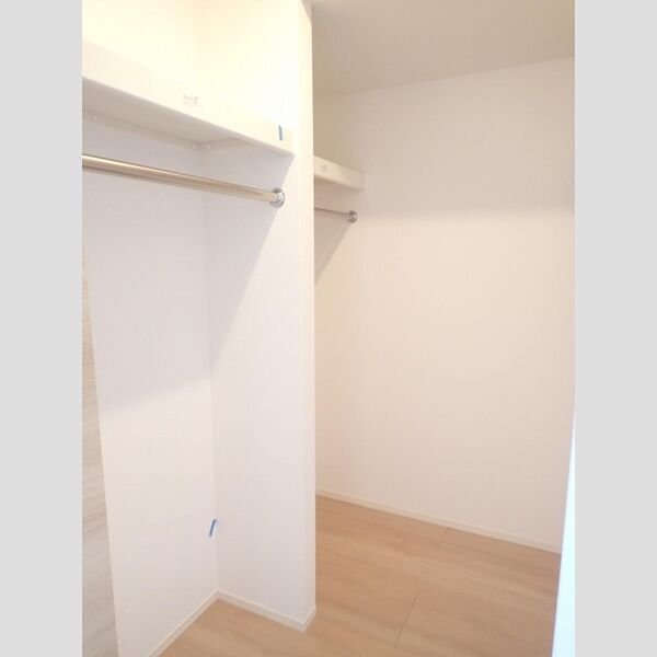 収納 (ウォークインクローゼット)