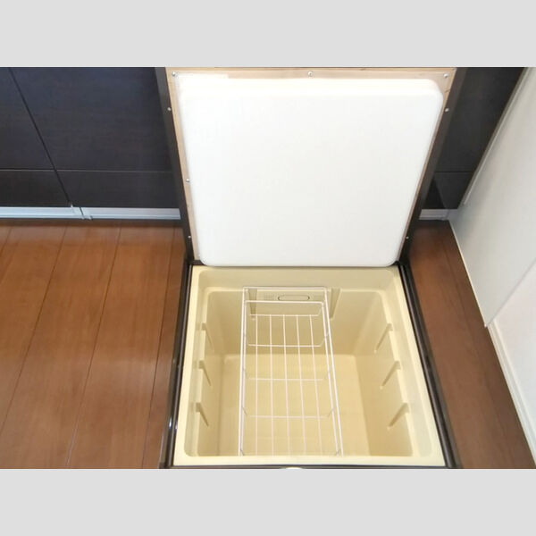 その他 (床下収納)