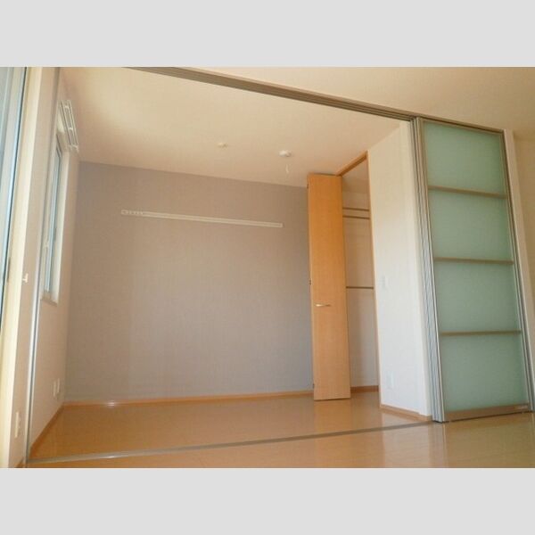 その他 (洋室の雰囲気☆)