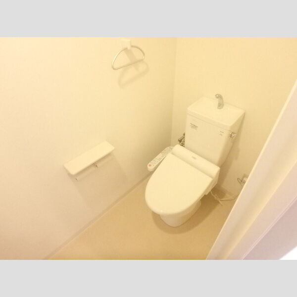 トイレ (温水洗浄便座)