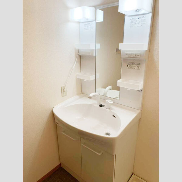 洗面所 (洗髪洗面化粧台)