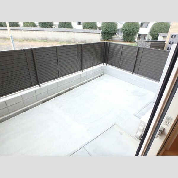 その他 (専用庭　105号室)