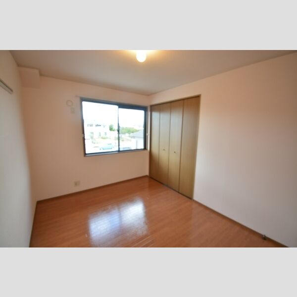 その他 (北側洋室)