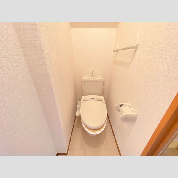 トイレ (温水洗浄便座)