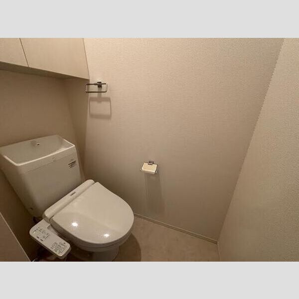 トイレ (温水洗浄便座)