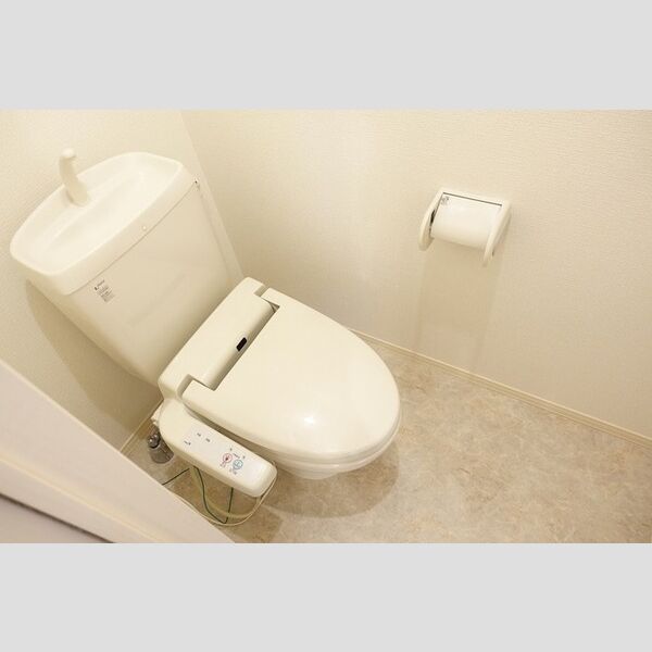 トイレ (温水洗浄暖房便座トイレ)