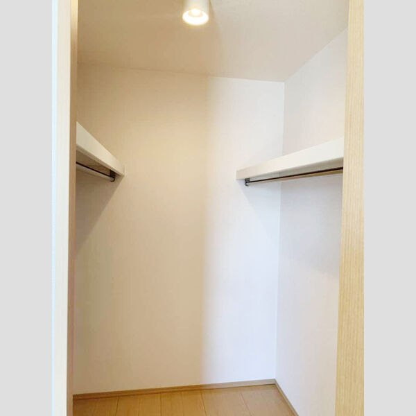 収納 (ウォークインクローゼット)