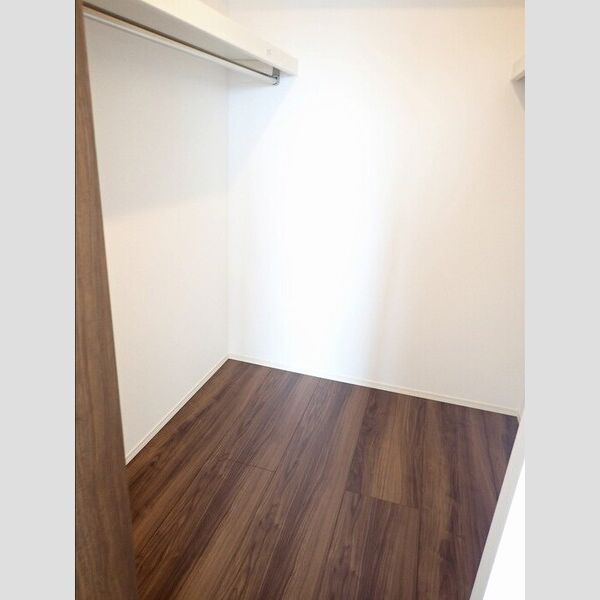 収納 (ウォークインクローゼット)