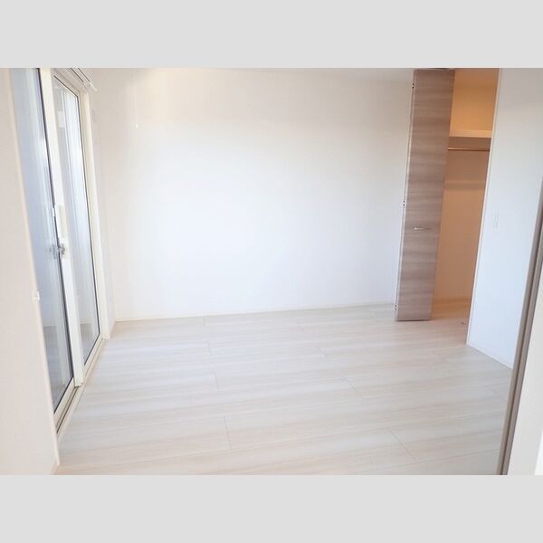 その他 (洋室)
