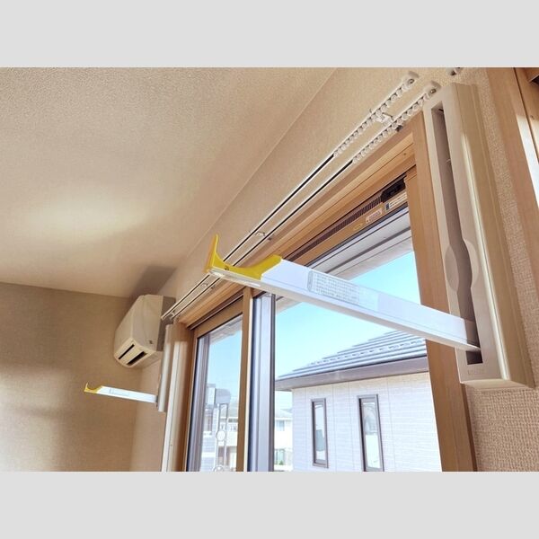 その他 (室内物干し)