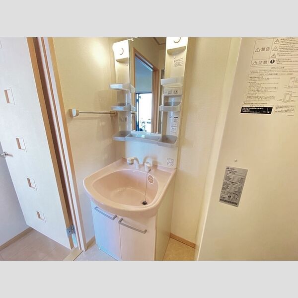 洗面所 (洗髪洗面化粧台)