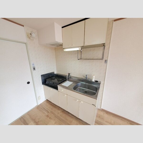 キッチン (キッチン)