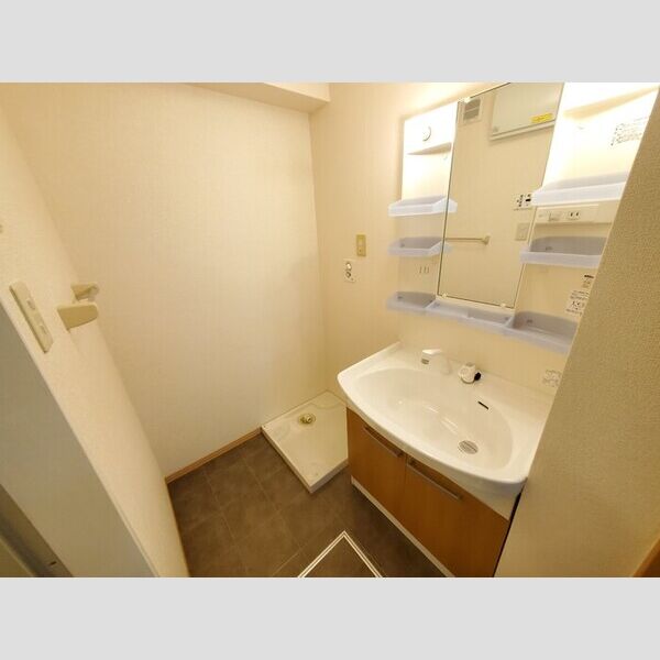 洗面所 (洗面室)