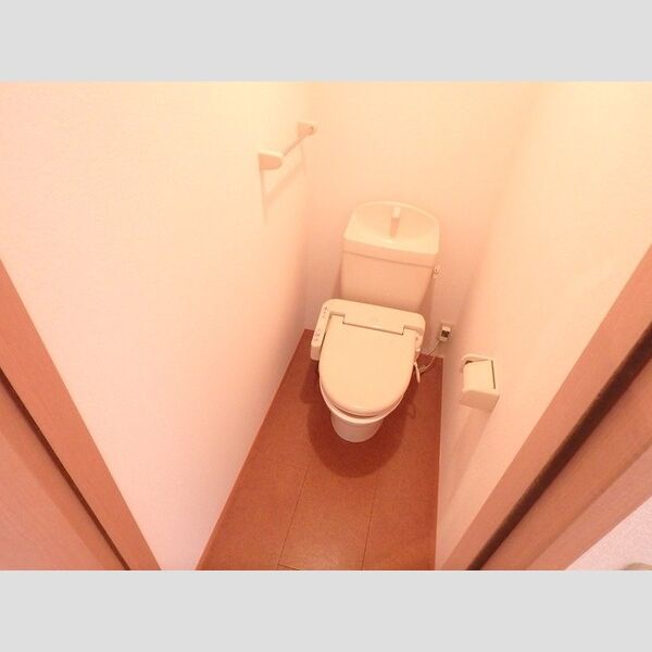 トイレ (温水洗浄暖房便座)