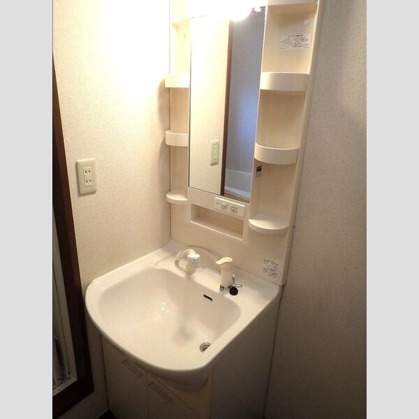 洗面所 (洗髪洗面化粧台)