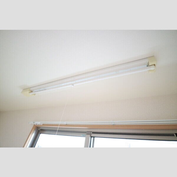 その他 (室内物干し)