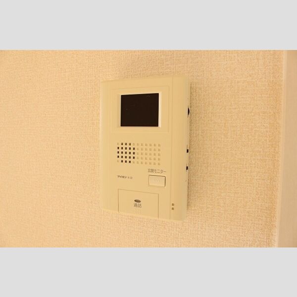 その他設備 (テレビモニター付インターホン　208号室)
