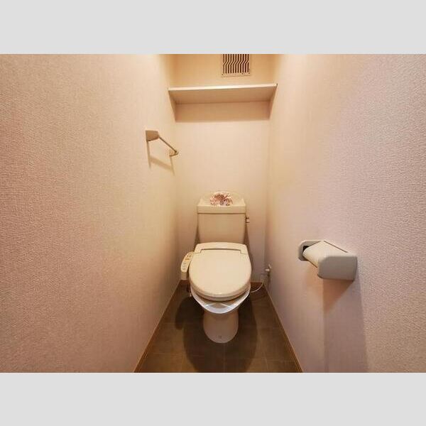 トイレ (トイレ)