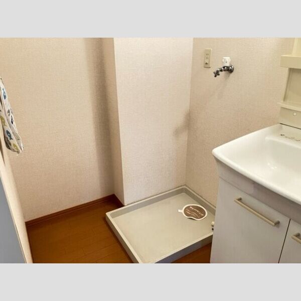 その他 (洗濯機置き場)