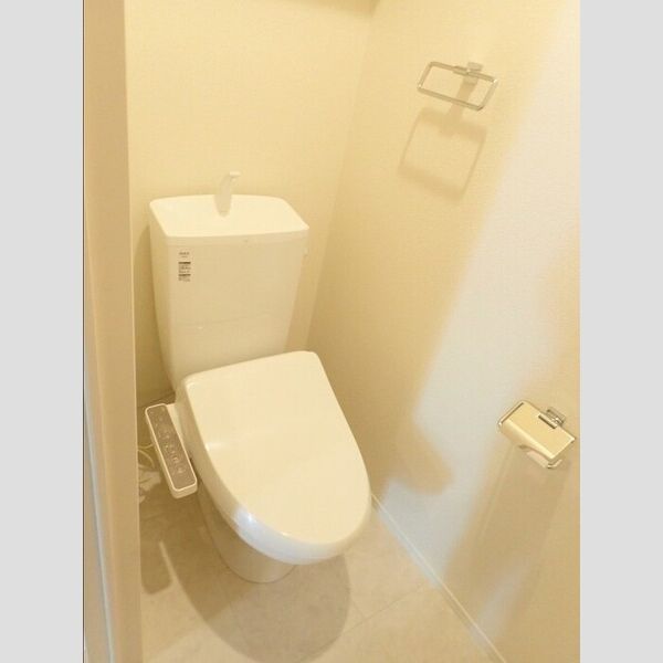 トイレ (トイレ)