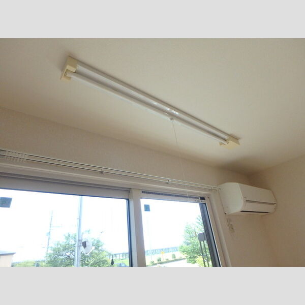 その他 (室内物干し)