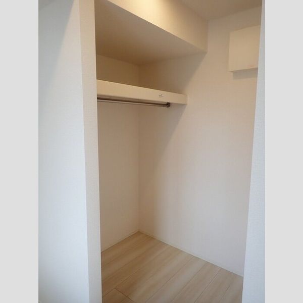 収納 (ウォークインクローゼット)