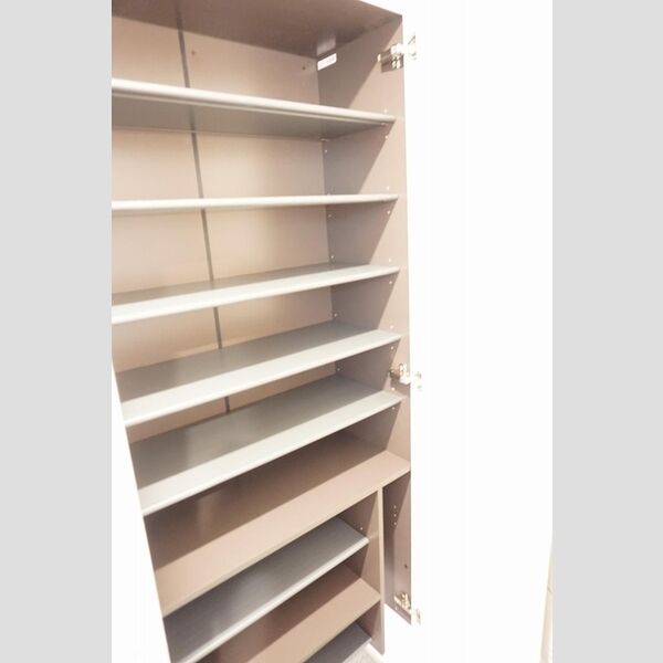 玄関 (シューズボックス)