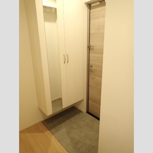 玄関 (玄関)