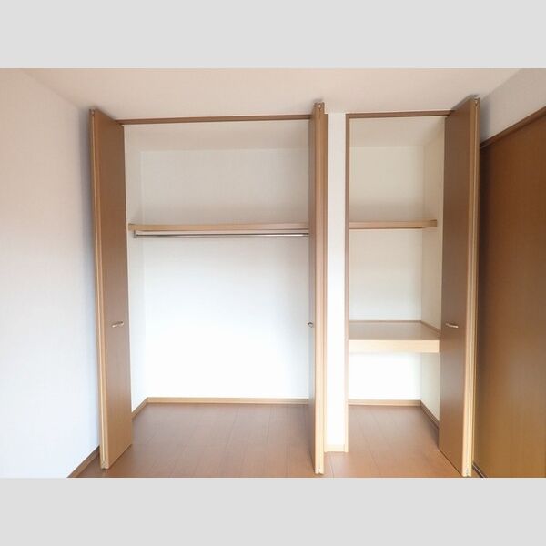 収納 (クローゼット・物入)