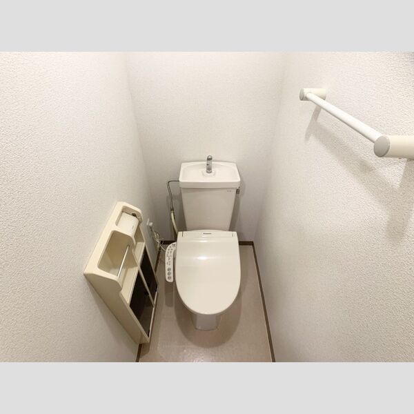 トイレ (温水洗浄便座)