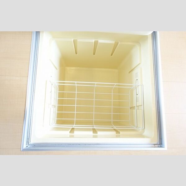 その他 (床下収納)