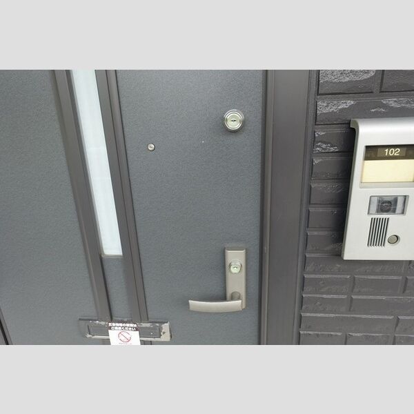 玄関 (玄関2ロックシリンダー)