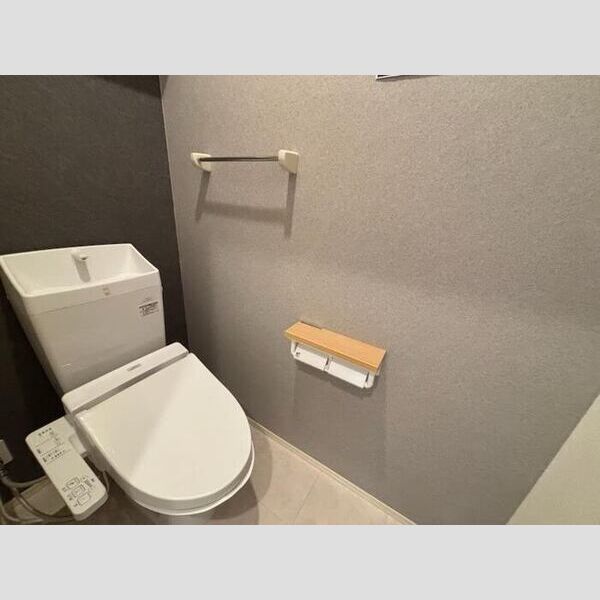 トイレ (温水洗浄便座)