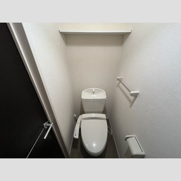 トイレ (温水洗浄暖房便座)