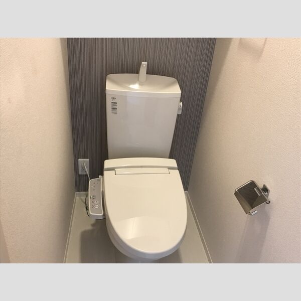 トイレ (温水洗浄便座)