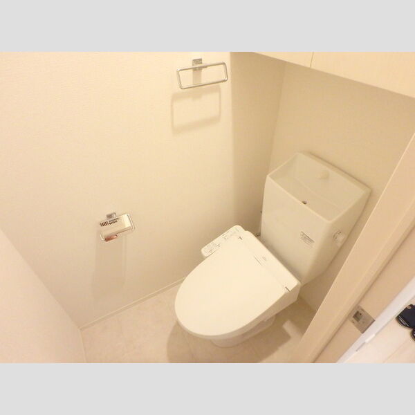 トイレ (温水洗浄便座)