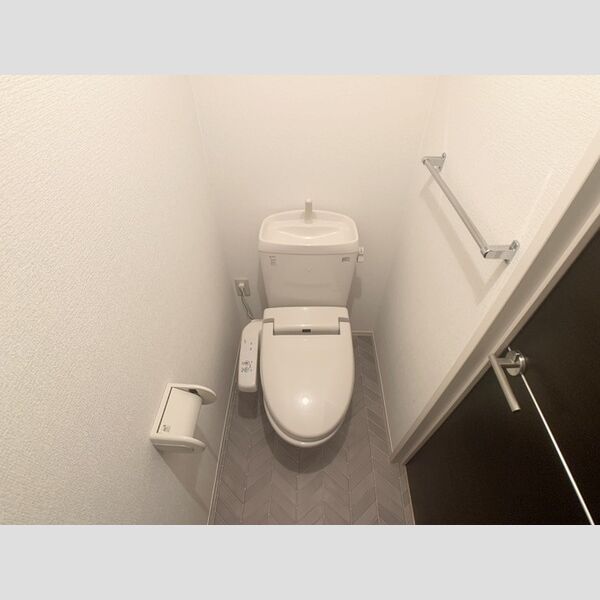 トイレ (温水洗浄便座)