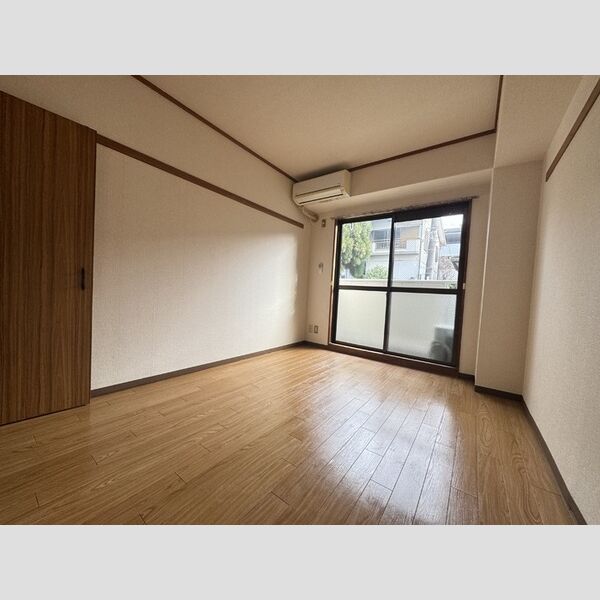 居室・リビング (洋室)