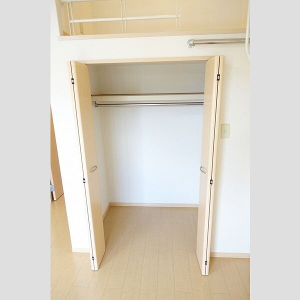 収納 (クローゼット)