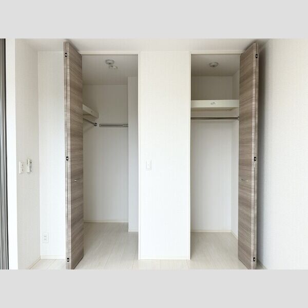 収納 (ウォークインクローゼット)