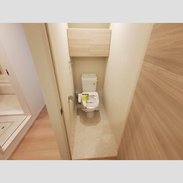 トイレ (温水洗浄便座)